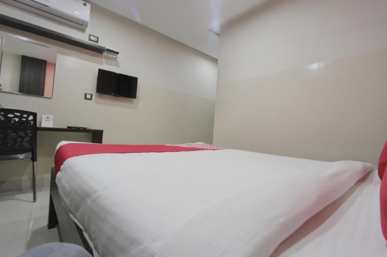 Capital O 70534 Habitat Suites And Rooms Bangalore Eksteriør billede