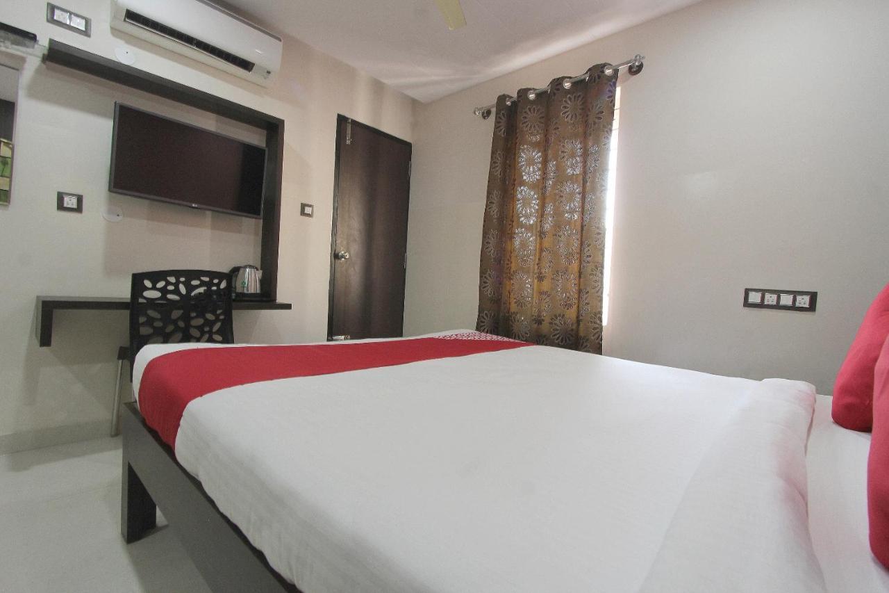 Capital O 70534 Habitat Suites And Rooms Bangalore Eksteriør billede