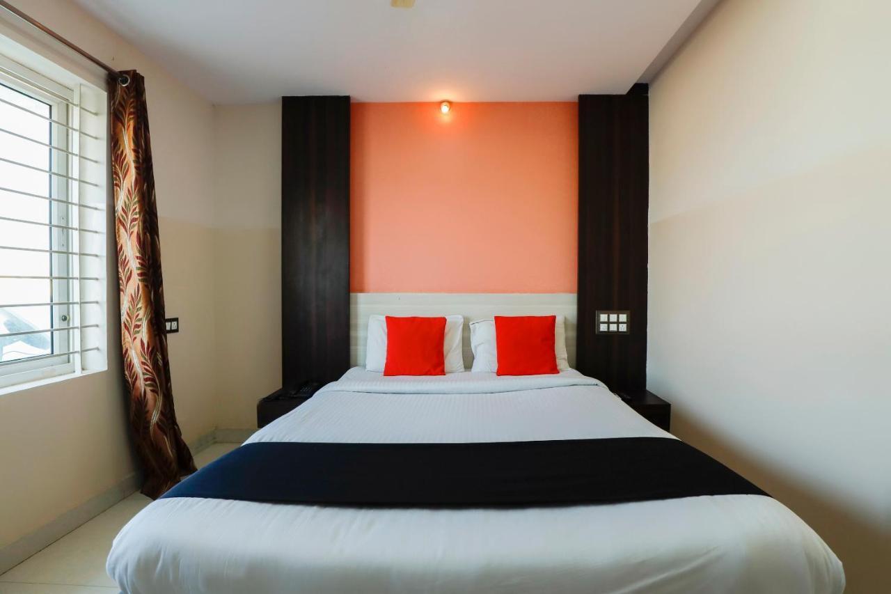 Capital O 70534 Habitat Suites And Rooms Bangalore Eksteriør billede