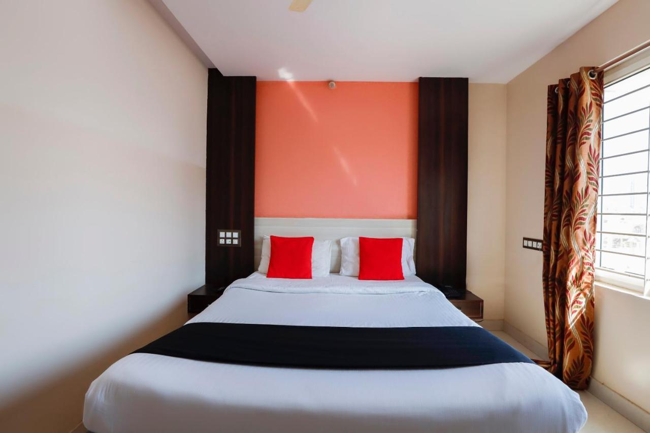 Capital O 70534 Habitat Suites And Rooms Bangalore Eksteriør billede